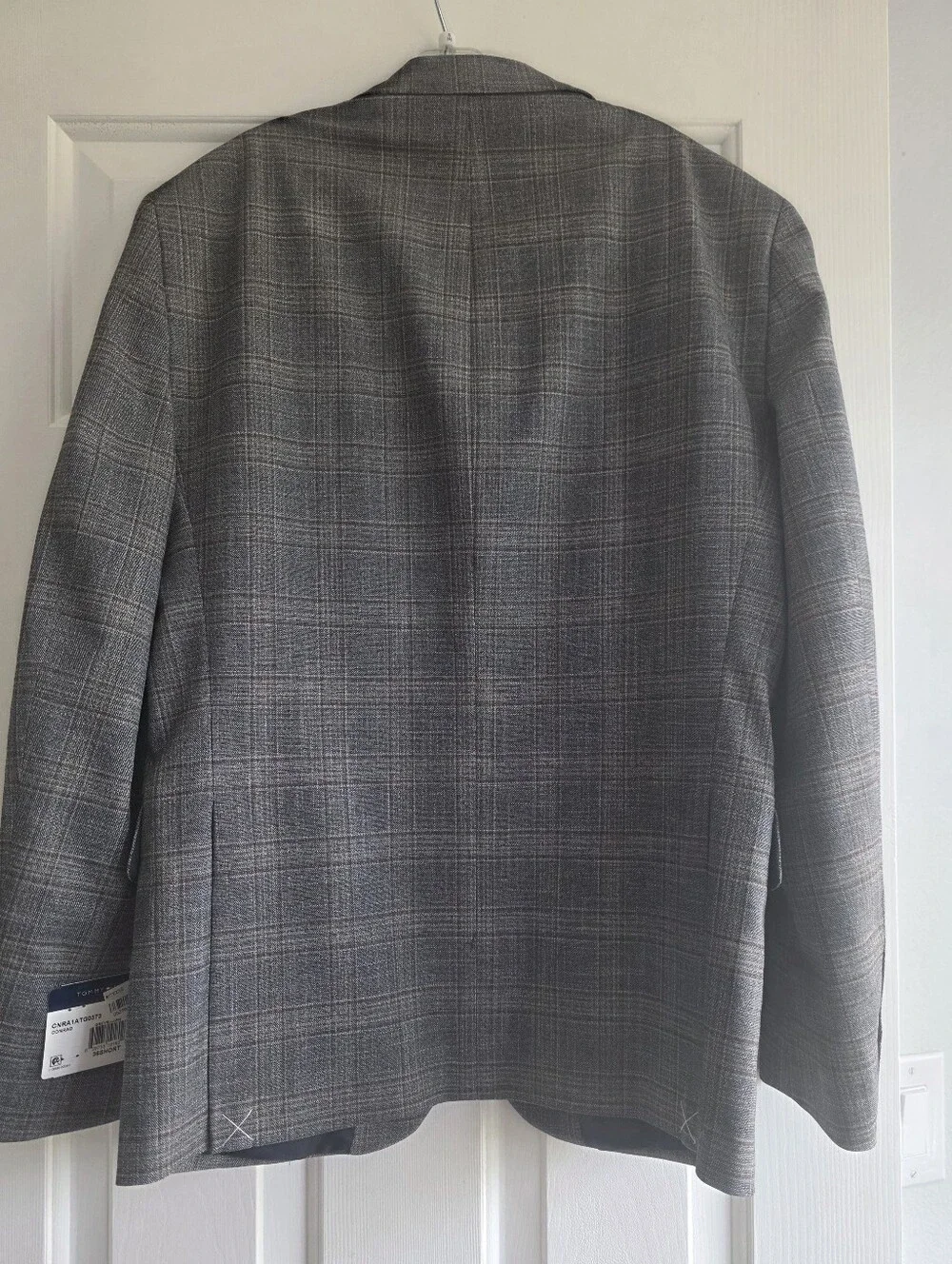 Tommy Hilfiger Gray Plaid Sport Coat with Red Windowpane 36Short